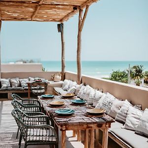 Dos Mares Barefoot Luxury